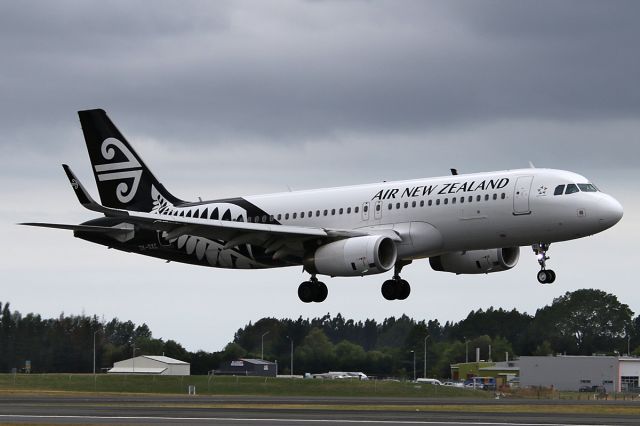 Airbus A320 (ZK-OXC) - NZ527 from AKLbr /on 25 December 2016