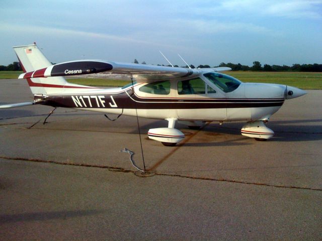 Cessna Cardinal (N177FJ)