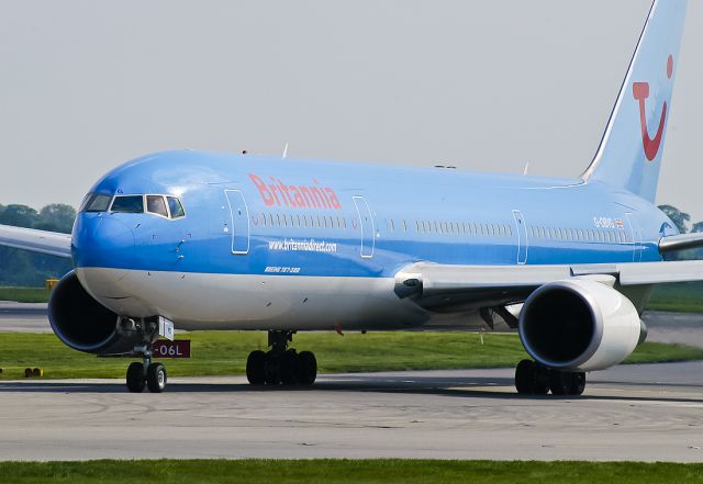 BOEING 767-300 (G-OBYG)