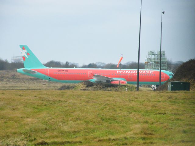 UR-WRH — - UR-WRH A321-231 CN 2462 WINDROSE  SEEN ON TAXIWAY GOLF AFTER PAINTING AT EIRTECH WHICH IS EX   G-TTID