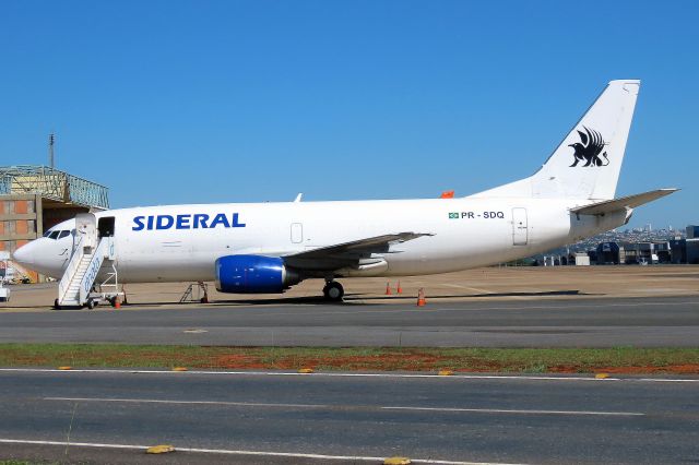 Boeing 737-700 (PR-SDQ)