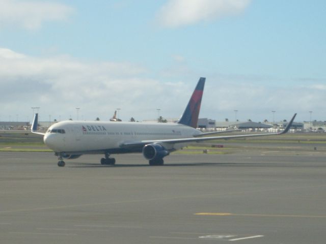 BOEING 767-300 —