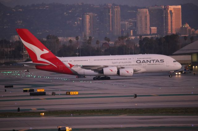 Airbus A380-800 (VH-OQJ)