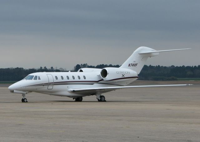 Cessna Citation X (N74VF) - The nicest looking biz jet ever made. The Cessna 750 Citation X. One Sexy Machine !!!!!!!!!!