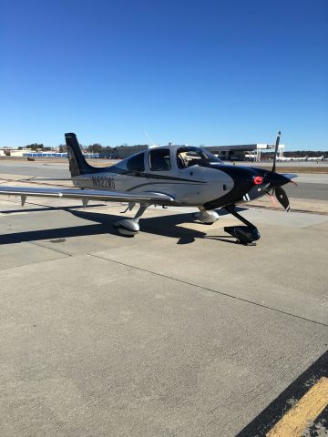 Cirrus SR-22 (N822MS)