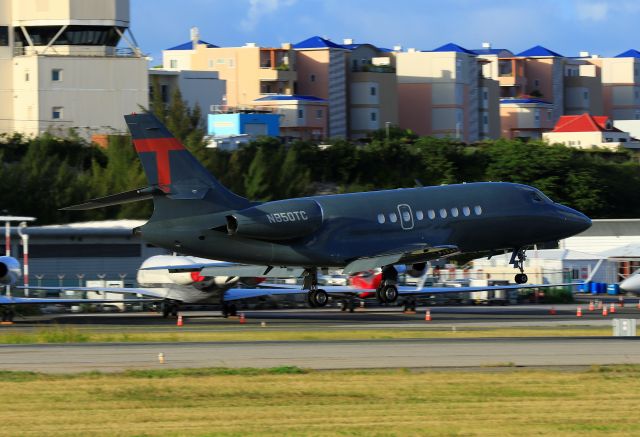 Dassault Falcon 2000 (N850TC)