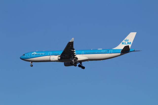 Airbus A330-300 (PH-AKF)