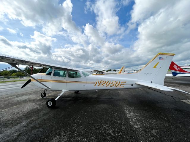 Cessna Skyhawk (N2050E)