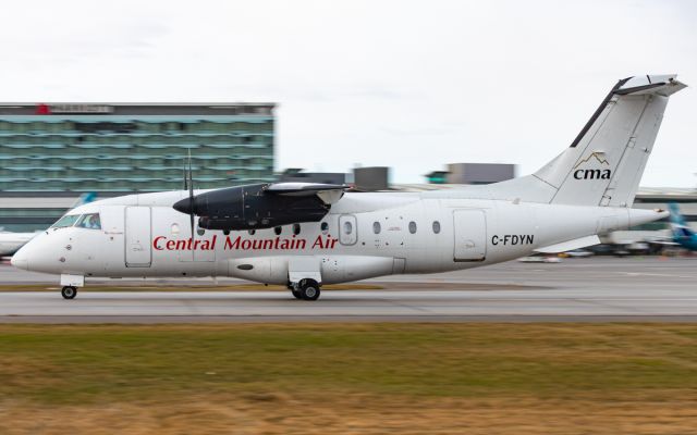 Fairchild Dornier 328 (C-FDYN)