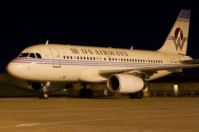 Airbus A319 (N828AW) - Oct. 26, 2011.