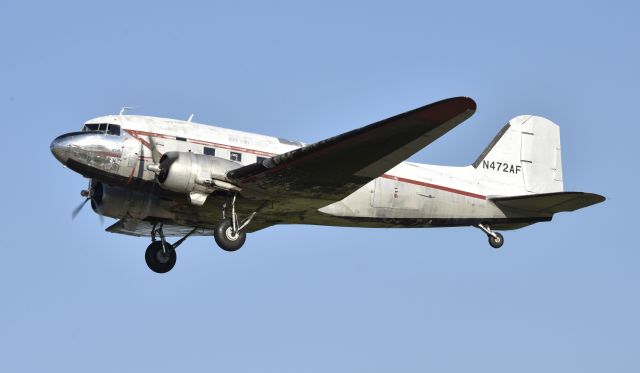 Douglas DC-3 (N472AF) - Airventure 2017