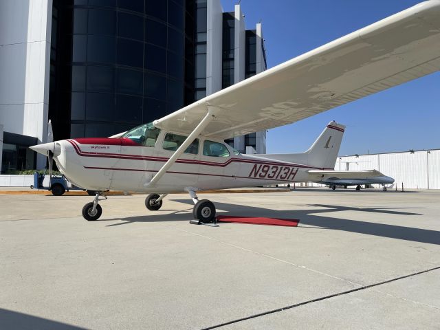 Cessna Skyhawk (N9313H)