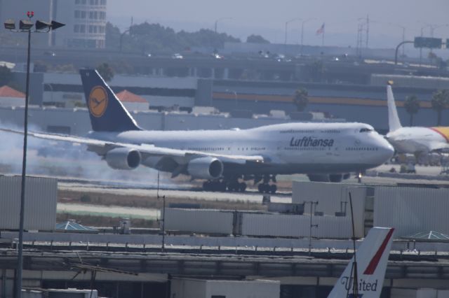 BOEING 747-8 (D-ABYA)