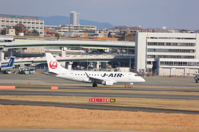 Embraer 170/175 (JA221J)