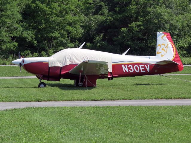 Mooney M-20 (N30EV) - Fast aircraft.