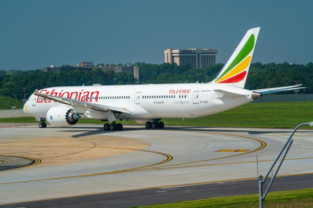 Boeing 787-8 (ET-AXS) - This aircraft alternates with the B777 that I uploaded today as well. 
