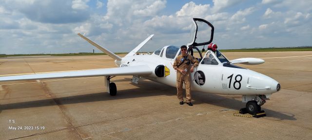 VALMET Magister (N313CK) - Caught at regional fbo next to shepherd base before going to Sulphur springs  airshow