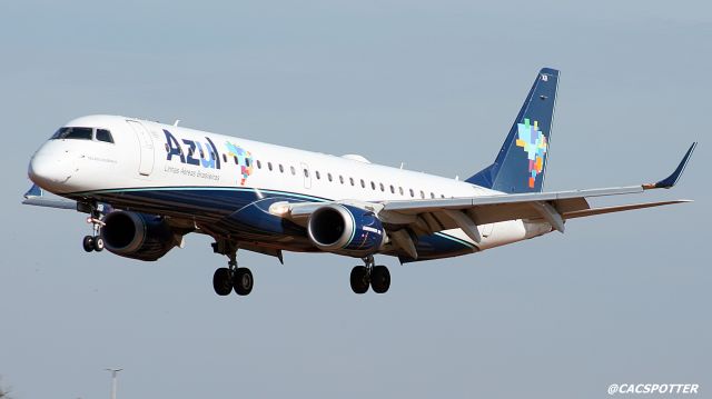 Embraer ERJ-190 (PR-AXB)