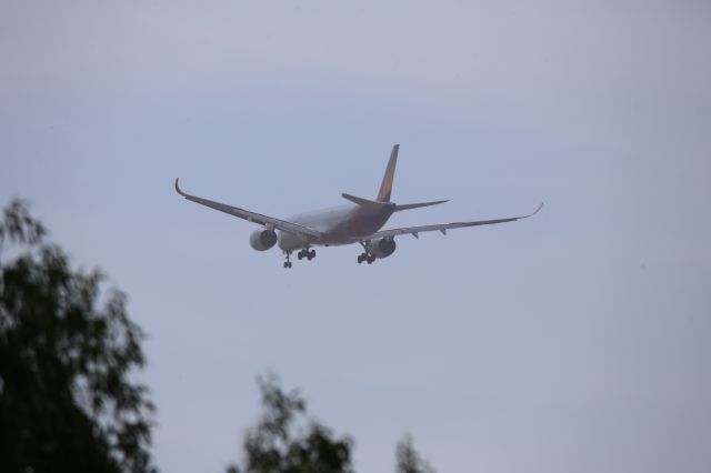 Airbus A350-900 (HL7771)