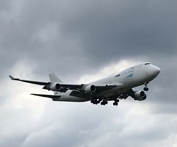 Boeing 747-400 (OE-IFB) - Runway 7 arrival! 6/6/22.