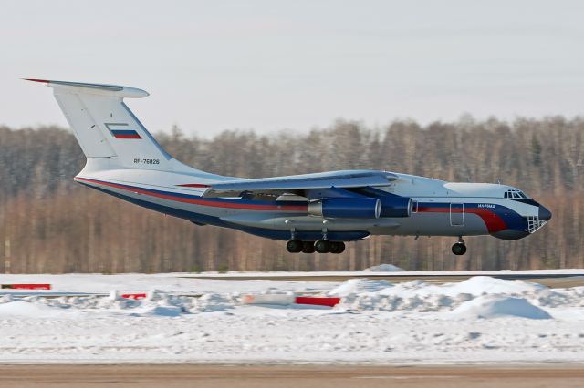 Ilyushin Il-76 (RF-76826)