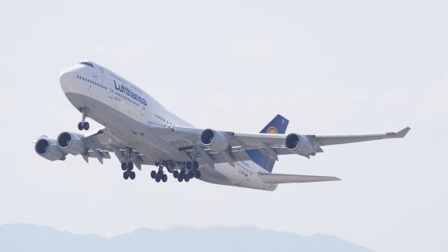 Boeing 747-200 (D-ABVO)