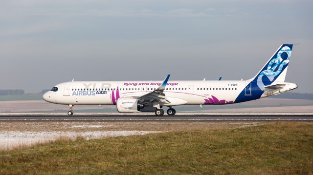 Airbus A321 (F-WWBZ)