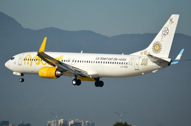 Boeing 737-700 (LV-KGN)