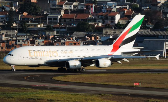 Airbus A380-800 (A6-EVC)