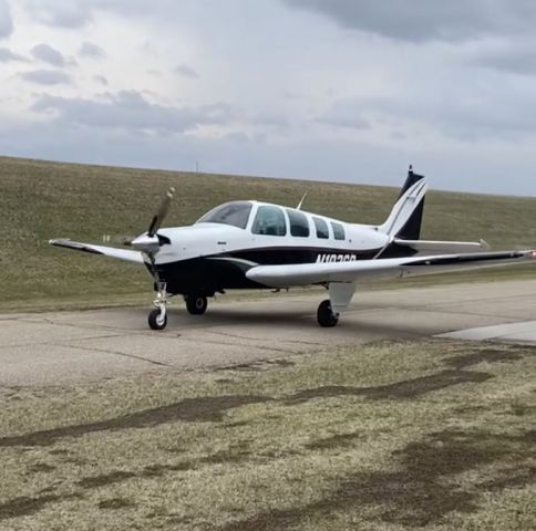 Beechcraft Bonanza (36) (N1836B)