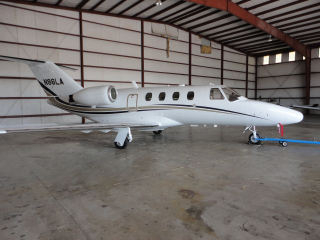 Cessna Citation CJ1 (N86LA) - Pic taken when it was based at KEQY and before it got winglets