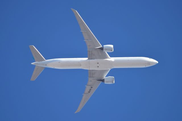 BOEING 777-300 (B-KPR) - Over the top at about 9000 on the downwind for 28-C 01-08-20