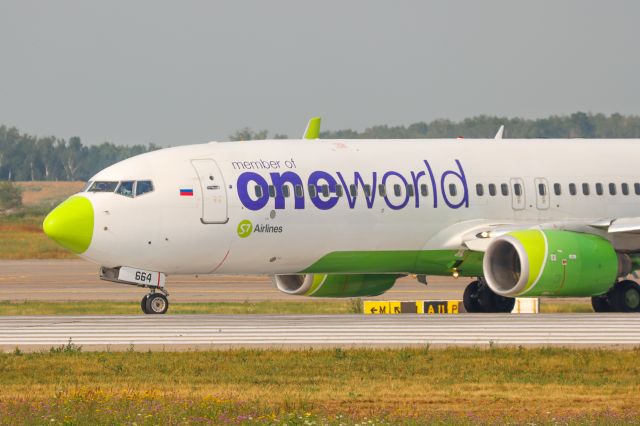 Boeing 737-800 (RA-73664)