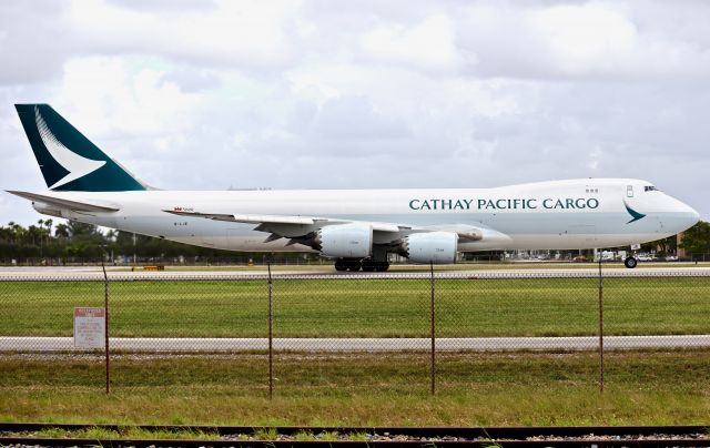 BOEING 747-8 (B-LJE)