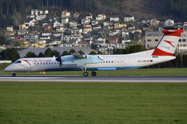 de Havilland Dash 8-400 (OE-LGD)