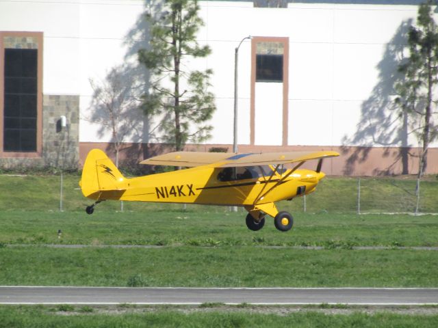 N14KX — - Taking off RWY 8L