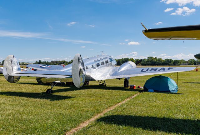 Beechcraft 18 (N213DE)