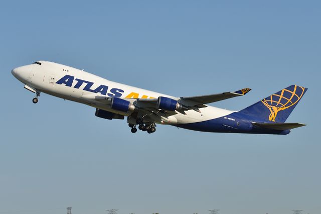 Boeing 747-400 (N477MC) - 23-R 08-11-24