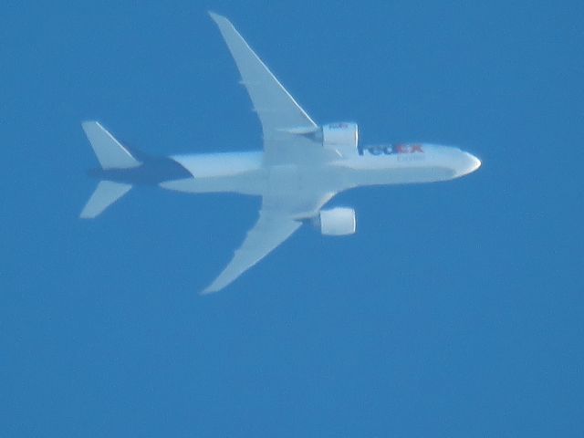 BOEING 777-200LR (N864FD)