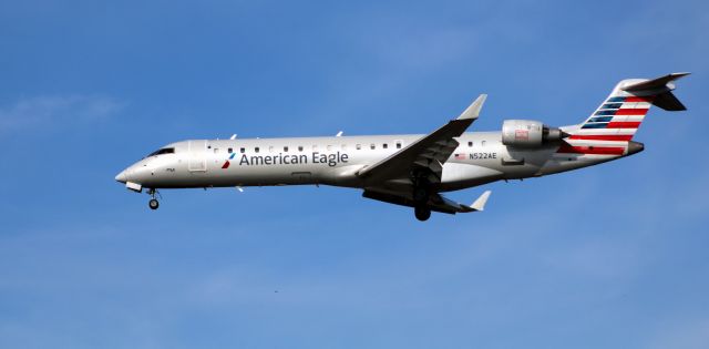 Canadair Regional Jet CRJ-700 (N522AE) - On final is this 2004 American Airlines Eagle Canadair Regional Jet 701ER from the Autumn of 2020.