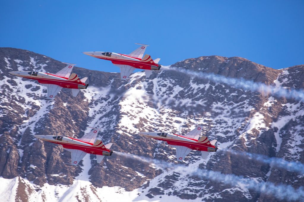 Northrop RF-5 Tigereye (J3090) - Swiss Air Forcebr /Patrouille Suisse (F-5/E, J-3083, J-3084, J3085, J-3090) at Axalp shooting range