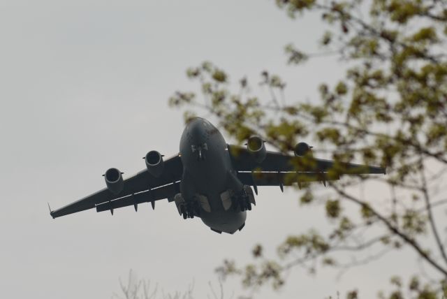 C17 — - C-17 Making a circling approach over my back yard!