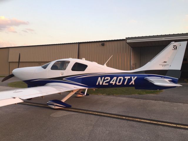 Cessna TTx (N240TX)