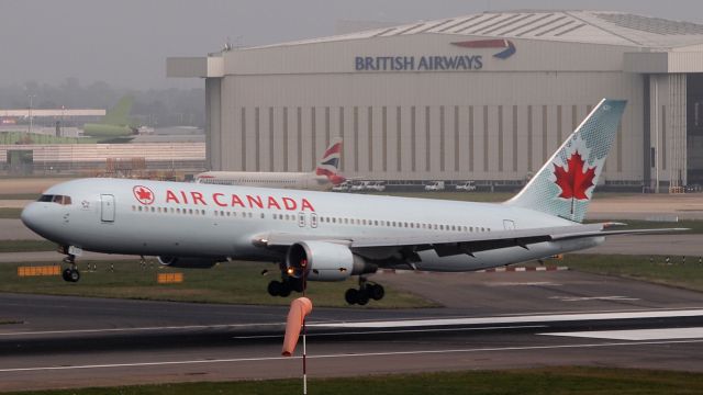 BOEING 767-300 (C-FPCA) - ex-CDN