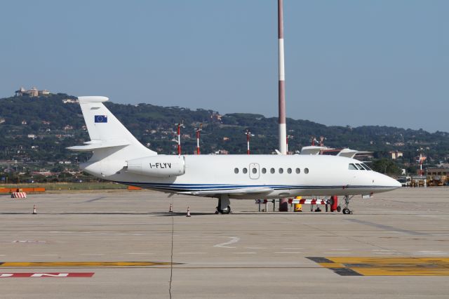 Dassault Falcon 2000 (I-FLYV)