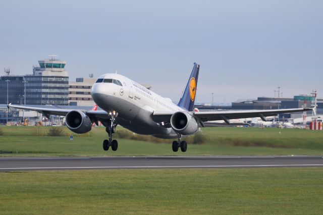 Airbus A319 (D-AIBJ) - DLH941 on the return to Frankfurt