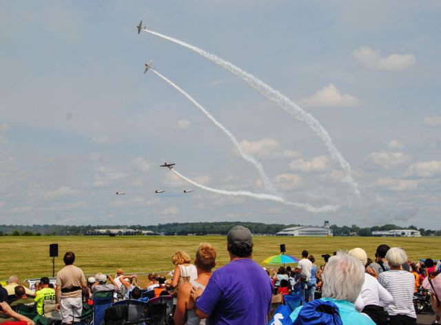 — — - New York Air Show at Stewart International Airport (SWF/KSWF) in New Windsor, Ny.  