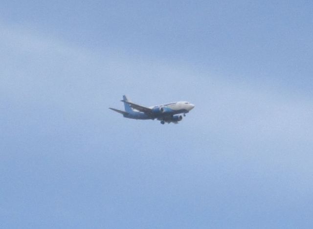 Boeing 737-500 (HC-CUH)