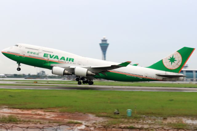 Boeing 747-400 (B-16410)