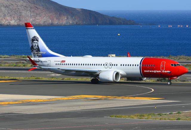 Boeing 737 MAX 8 (SE-RTA) - First Boeing 737-8 MAX for Norwegian Air Sweden and with Charles Lindbergh - American Aviator in the tail.